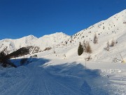 Da Foppolo al RIFUGIO MIRTILLO (1979 m) pestando neve via Passo della Croce (1943 m)- FOTOGALLERY